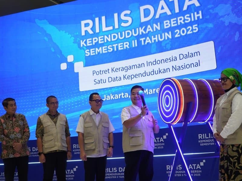 Kemendagri Rilis Data Kependudukan, Penduduk Indonesia Tembus 288,3 Juta Jiwa